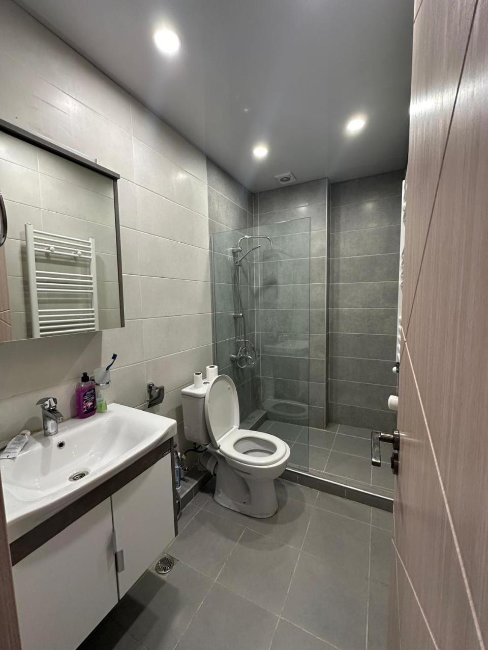 Apartment In The Center Тбилиси Экстерьер фото