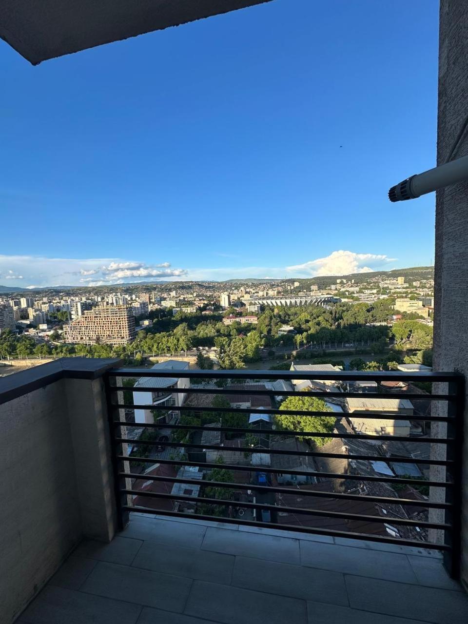 Apartment In The Center Тбилиси Экстерьер фото