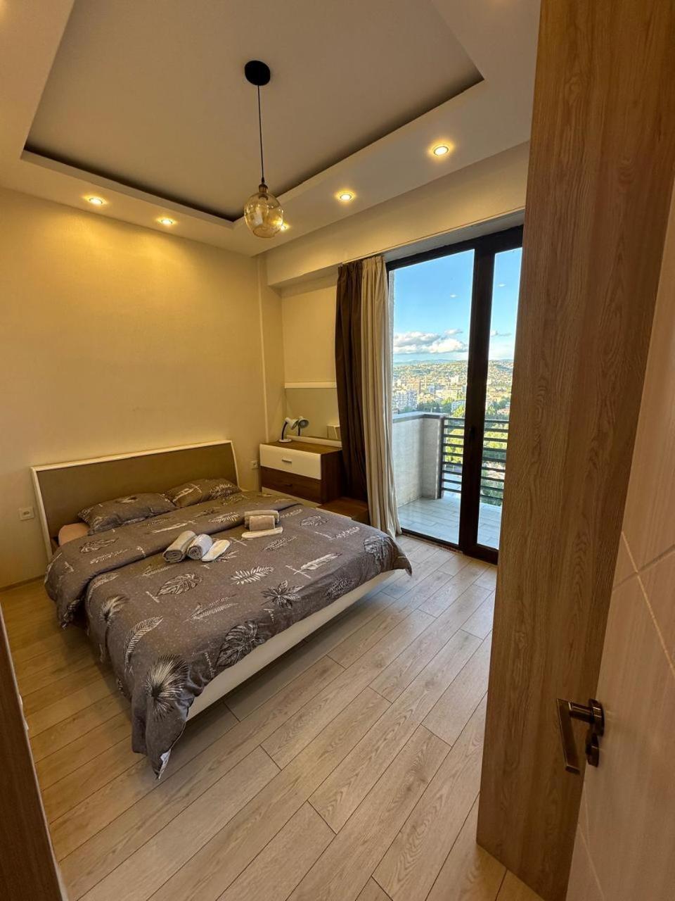 Apartment In The Center Тбилиси Экстерьер фото