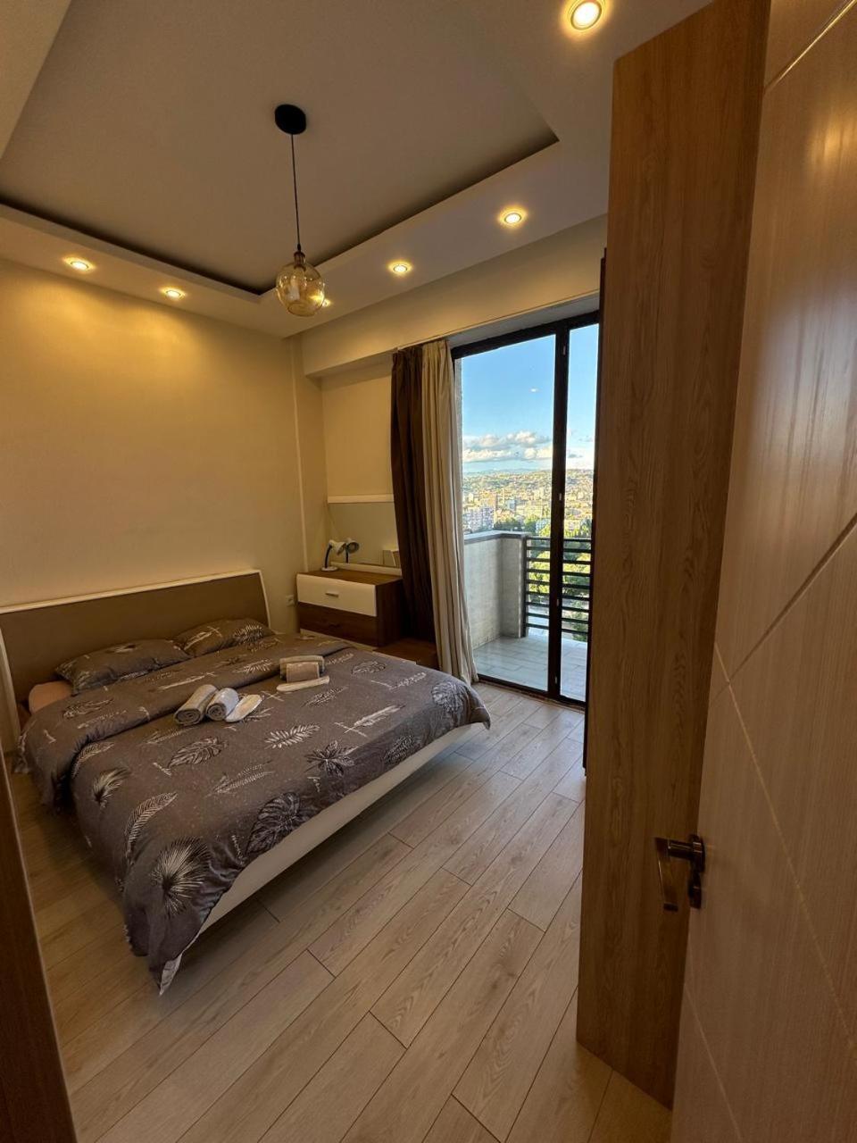 Apartment In The Center Тбилиси Экстерьер фото